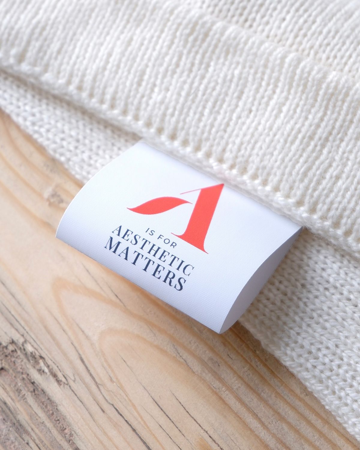 Woven label 32mm x 64mm)